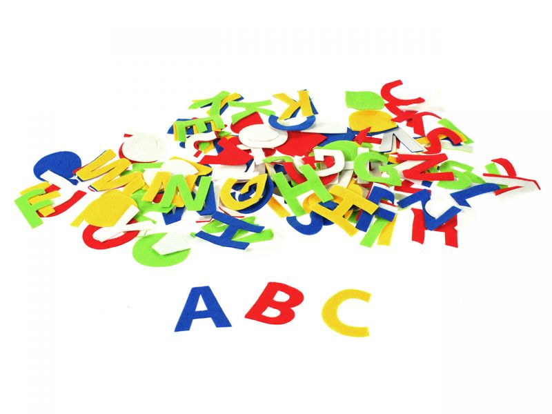 Filz-Buchstaben selbstklebend, In 5 Farben